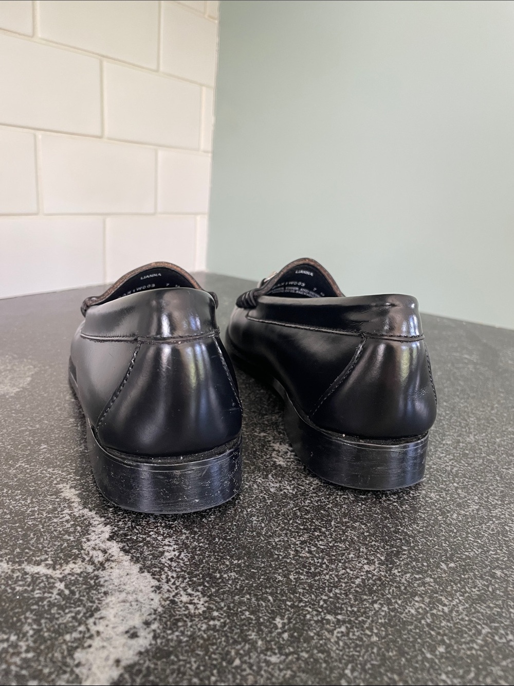 G.H. Bass Women’s Size 7 Black Leather Lianna Loafers Silver Horsebit 90s - Picture 7 of 15